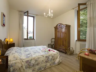 Zweites Schlafzimmer mit 2 zusammengeschobenen Einzelbetten