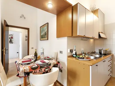 Küche und Essbereich