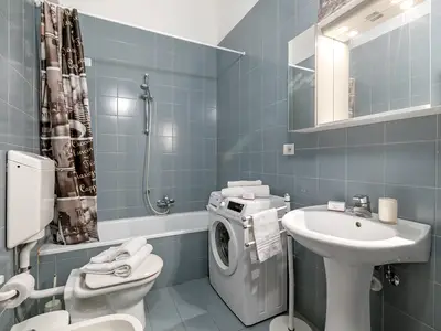 Badezimmer mit Badewanne