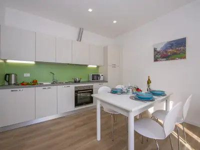 Küche und Essbereich