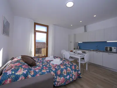 Das gemütliche Wohnzimmer mit Schlafsofa