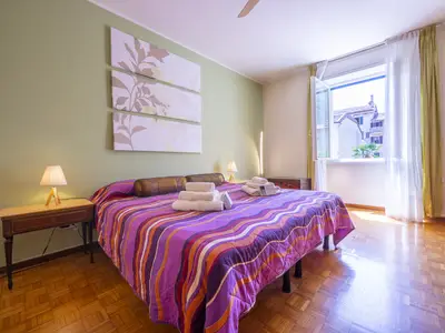 Das zweite Schlafzimmer aus einem anderen Blickwinkel