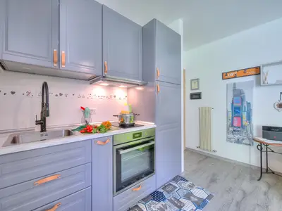 Die gut ausgestattete Küche