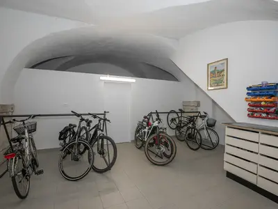 Gemeinschaftsbereich (Flure, Halle)