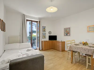 Schlafsofa (Schlafbereich für Studio)