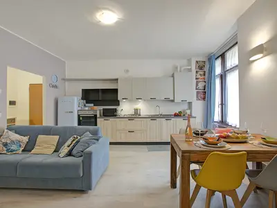 Küche und Essbereich