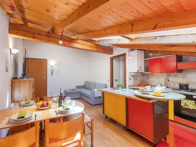 Küche und Essbereich