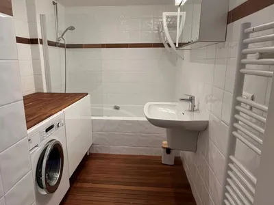 Zweites Badezimmer