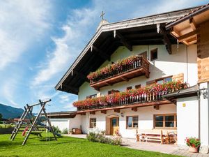 17938042-Appartement-4-Rottach-Egern-300x225-1