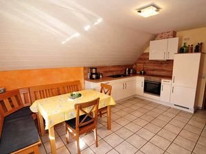 21672003-Appartement-6-Rust-300x225-5