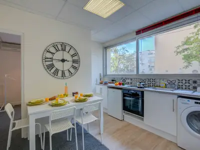 Küche und Essbereich