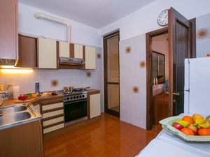 24039156-Appartement-3-Sala Comacina-300x225-5