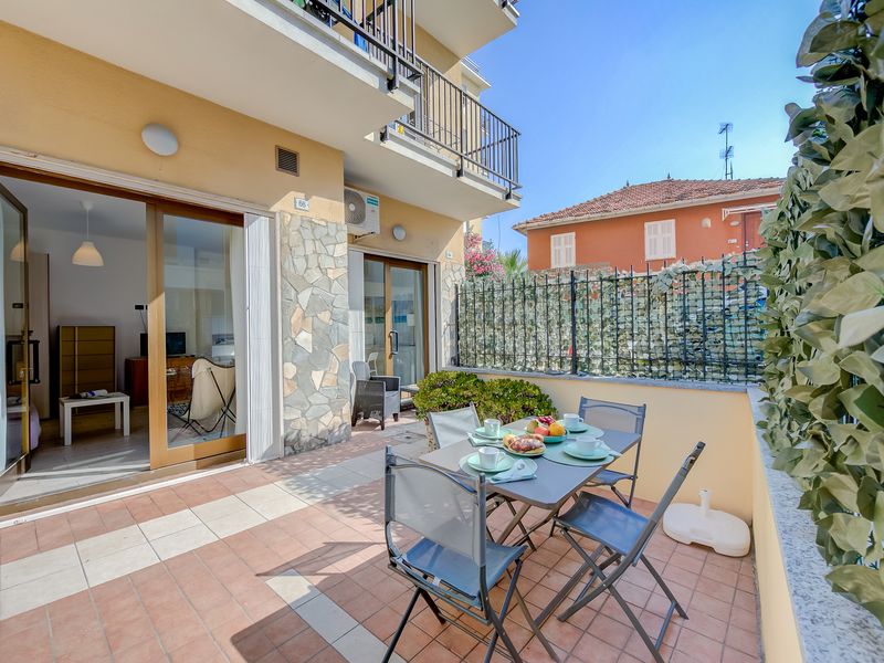 23707685-Appartement-4-San Bartolomeo Al Mare-800x600-0