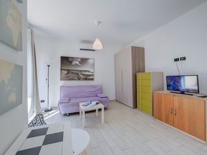 23707685-Appartement-4-San Bartolomeo Al Mare-300x225-5