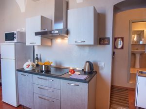 24038696-Appartement-4-Sanremo-300x225-3