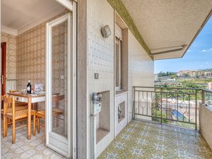 23978168-Appartement-4-Sanremo-300x225-1