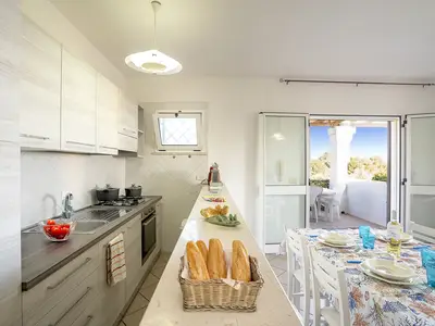 Küche und Essbereich