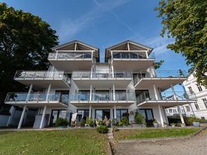 23736086-Appartement-5-Sassnitz-300x225-3