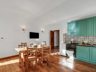 Küche und Essbereich