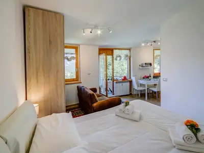 Schlafsofa (Schlafbereich für Studio)