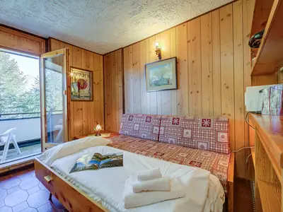 Schlafsofa (Schlafbereich für Studio)