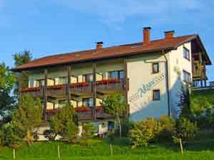 22219299-Appartement-4-Scheidegg-300x225-1