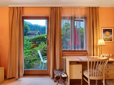 Photo, INSIDE, OUTSIDE