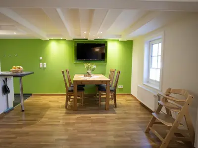 ferienwohnung2hasenstallesszimmer1