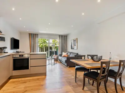 Photo, INSIDE, OUTSIDE