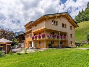 23477964-Appartement-8-Schoppernau-300x225-2