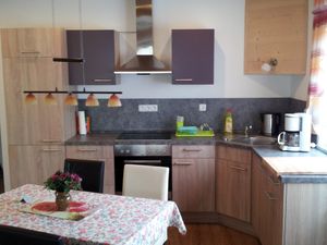23513463-Appartement-4-Selb-300x225-2