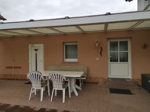 23700698-Appartement-5-Senftenberg-300x225-3