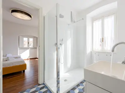 Zweites Badezimmer