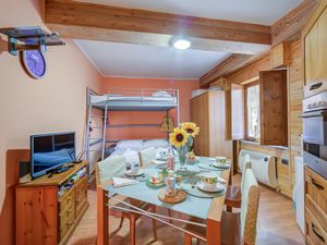 23912786-Appartement-3-Sestriere-300x225-3