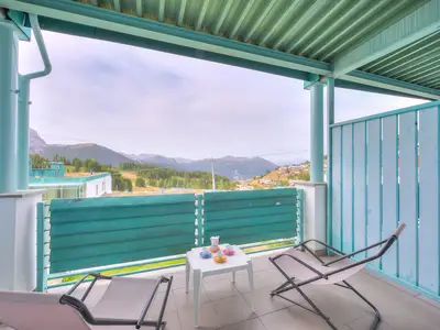 Balkon mit Bergblick