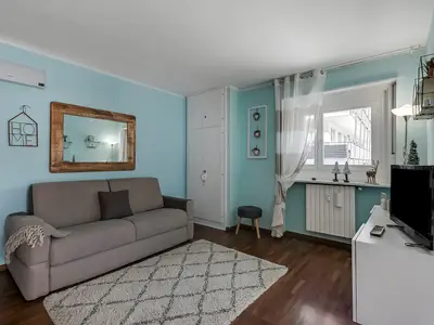 Schlafsofa (Schlafbereich für Studio)