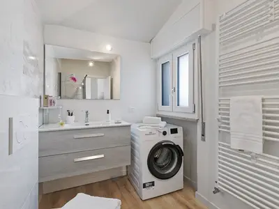 Badezimmer mit Dusche