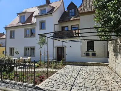 Carport vor der Tür