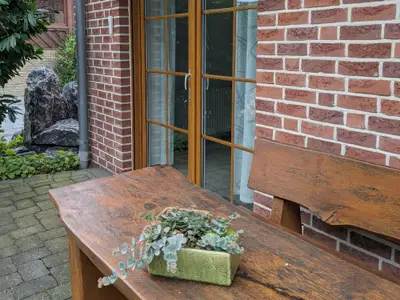 Sitzgelegenheit vor dem Appartement