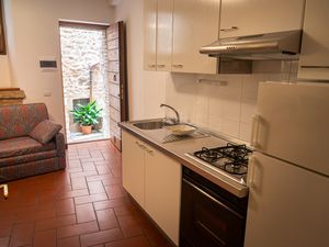 23707891-Appartement-5-Spello-300x225-3