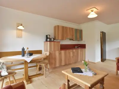 Appartement für 5 Personen (56 m²) in Seehausen Am Staffelsee 8/10
