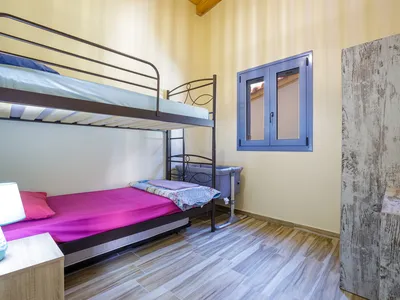 Zweites Schlafzimmer mit Etagenbett