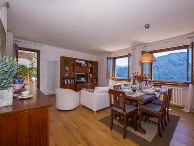 Wohn- und Esszimmer