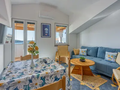 Wohn- und Esszimmer