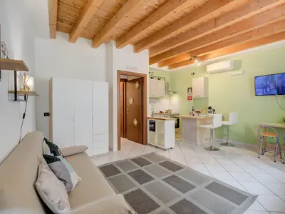 Schlafsofa (Schlafbereich für Studio)