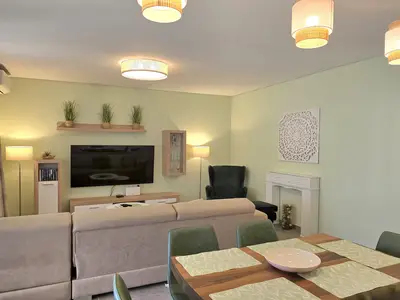 Wohn- und Esszimmer