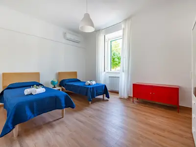 Zweites Badezimmer