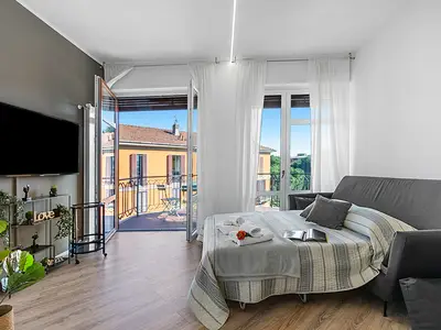 Schlafsofa (Schlafbereich für Studio)