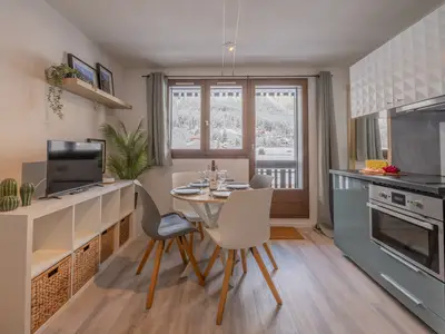 Küche und Essbereich