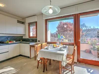 Küche und Essbereich